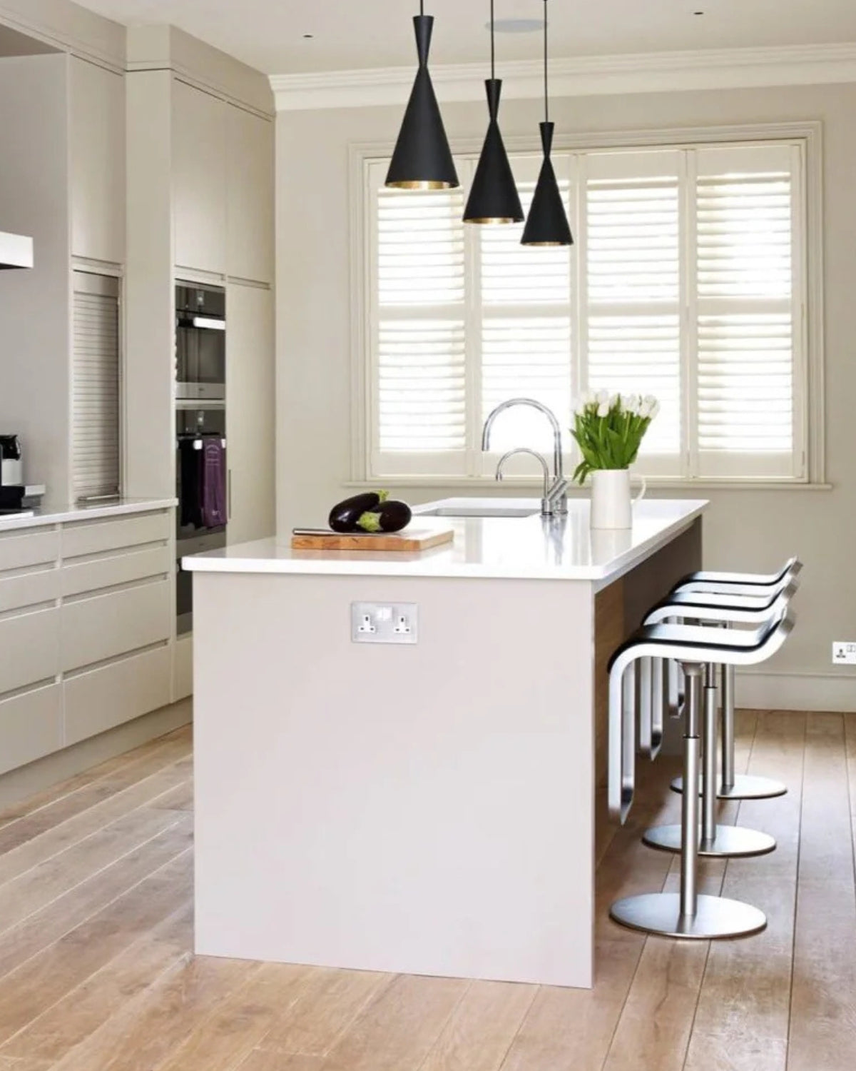 #color_black, #Size_19 x 40cm