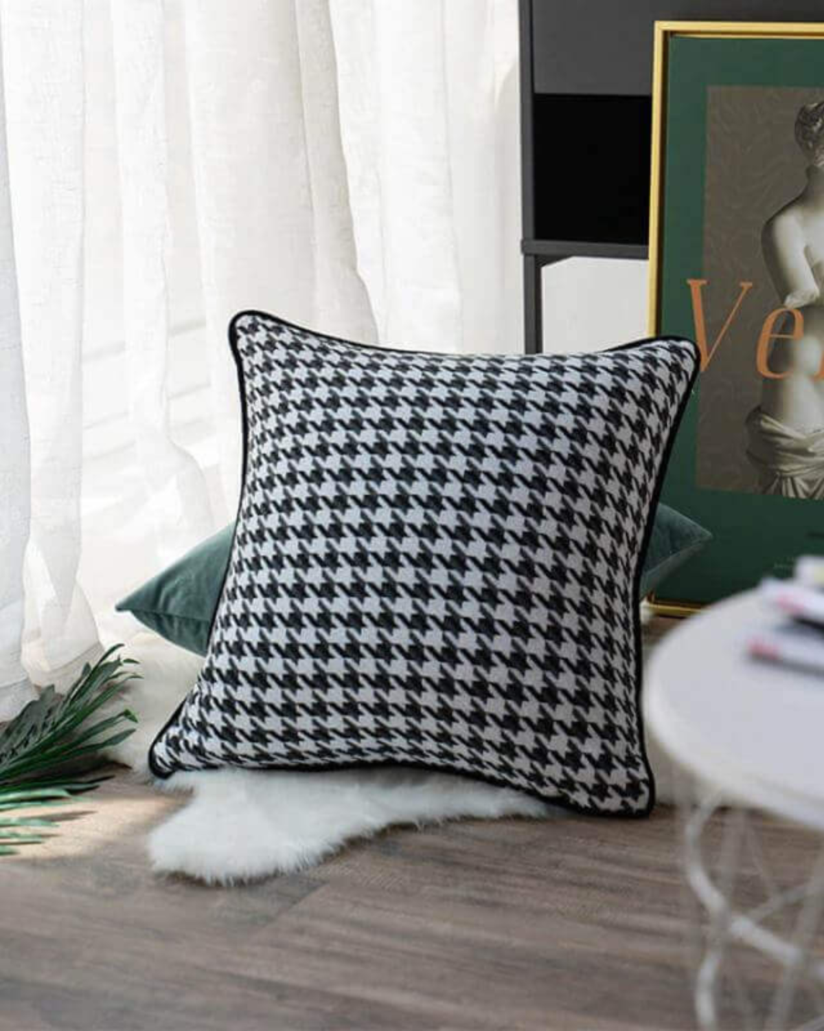 Pied-de-Poule Cushion Cover