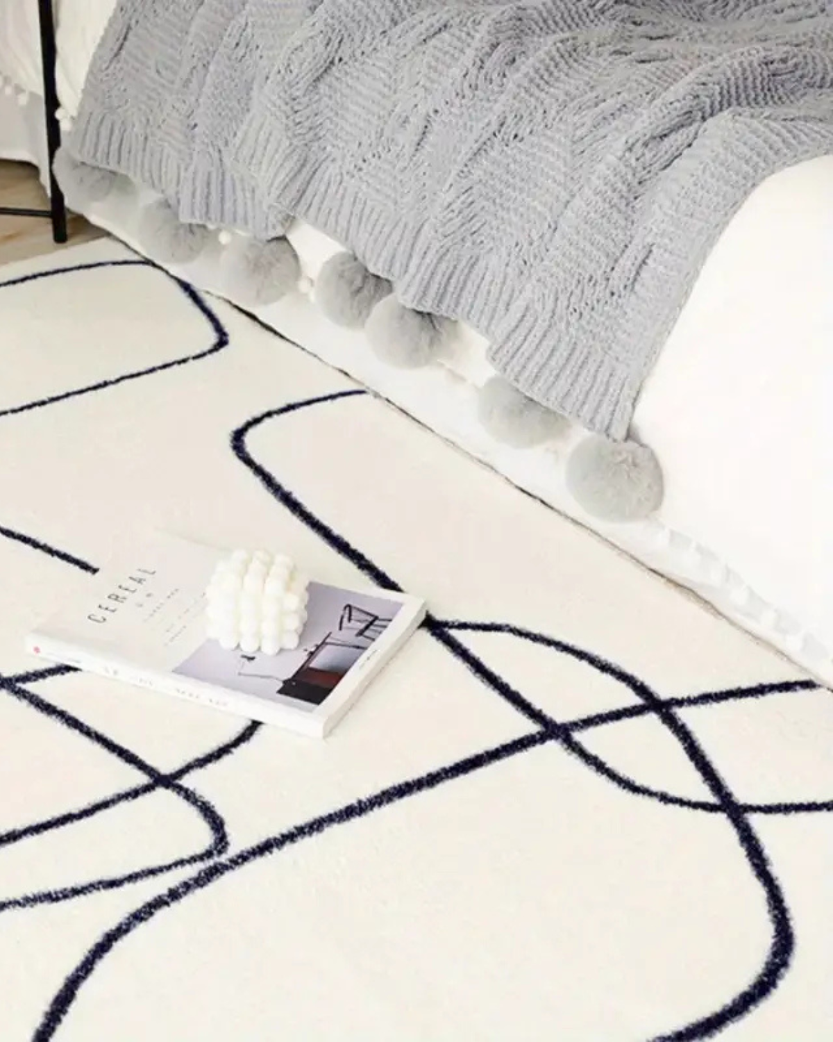 Épure Noir Rug