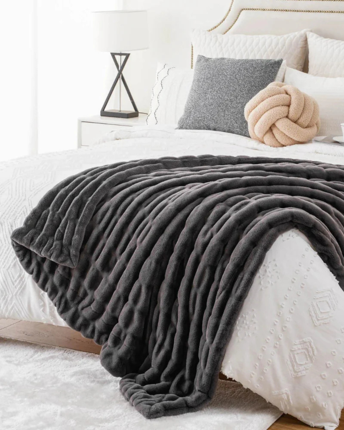 #color_dark gray