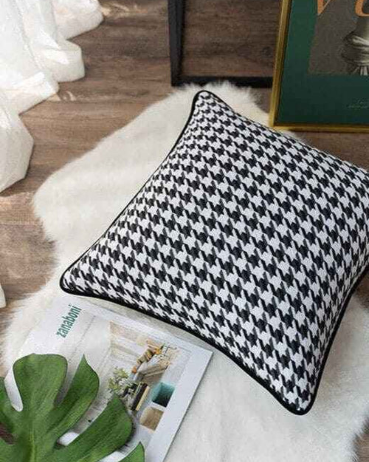 Pied-de-Poule Cushion Cover