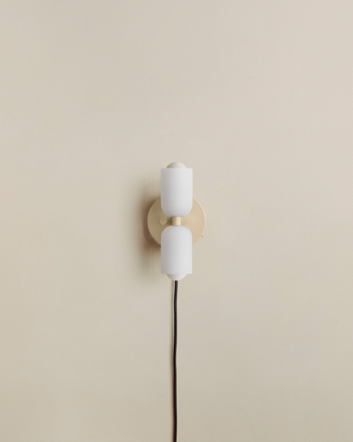 #Color_Beige