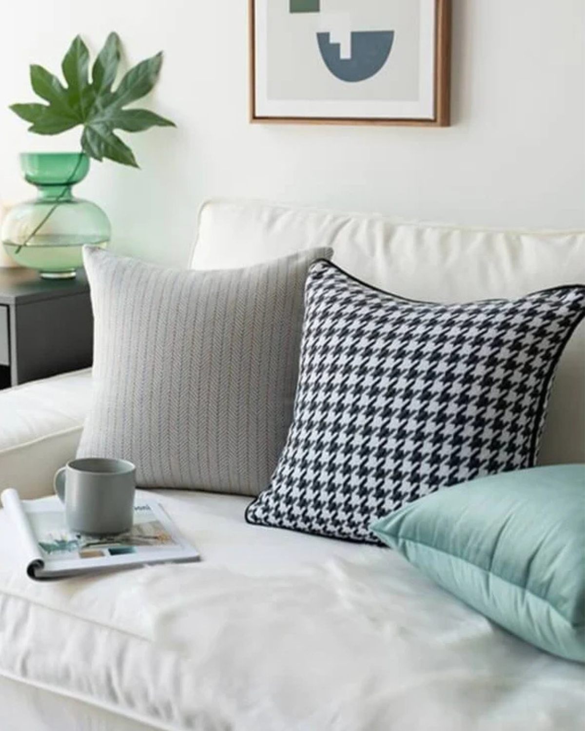 Pied-de-Poule Cushion Cover