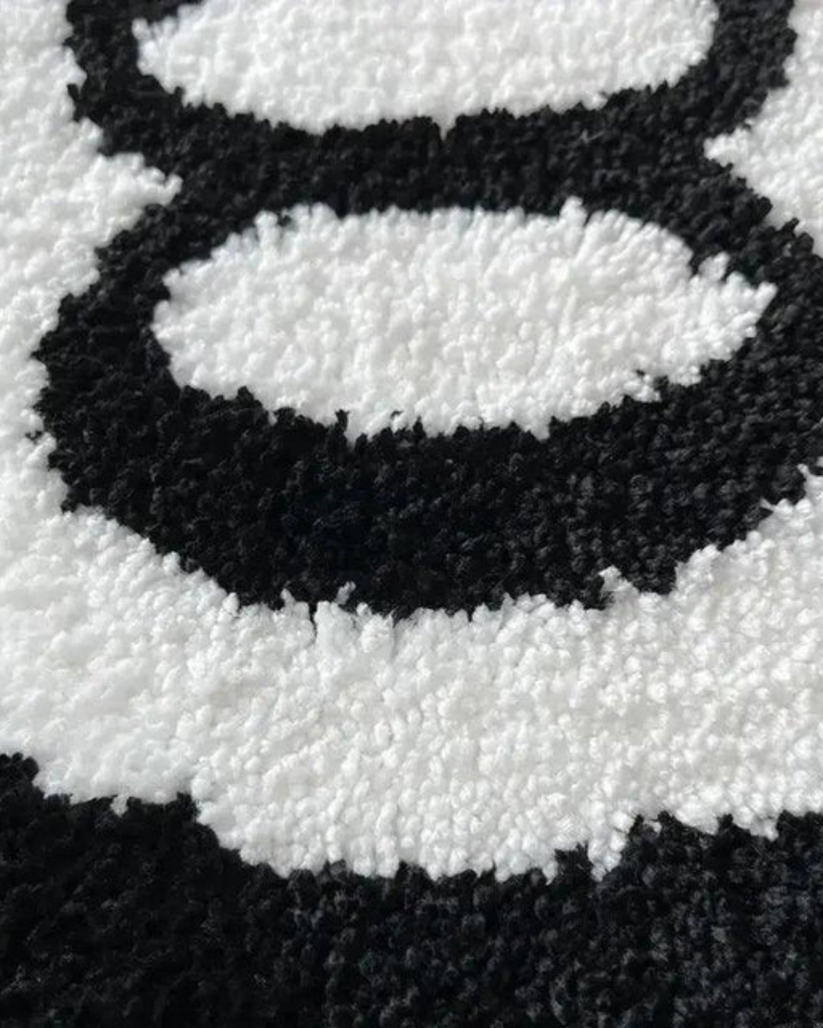 Noire Eight Rug
