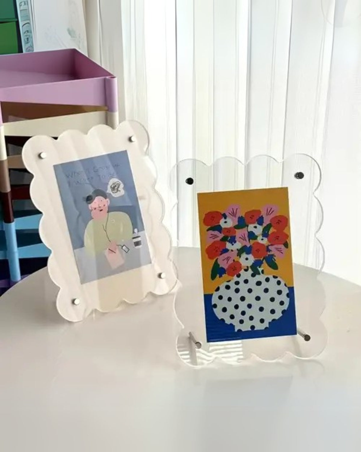 Scalloped Acrylic Picture Frame
