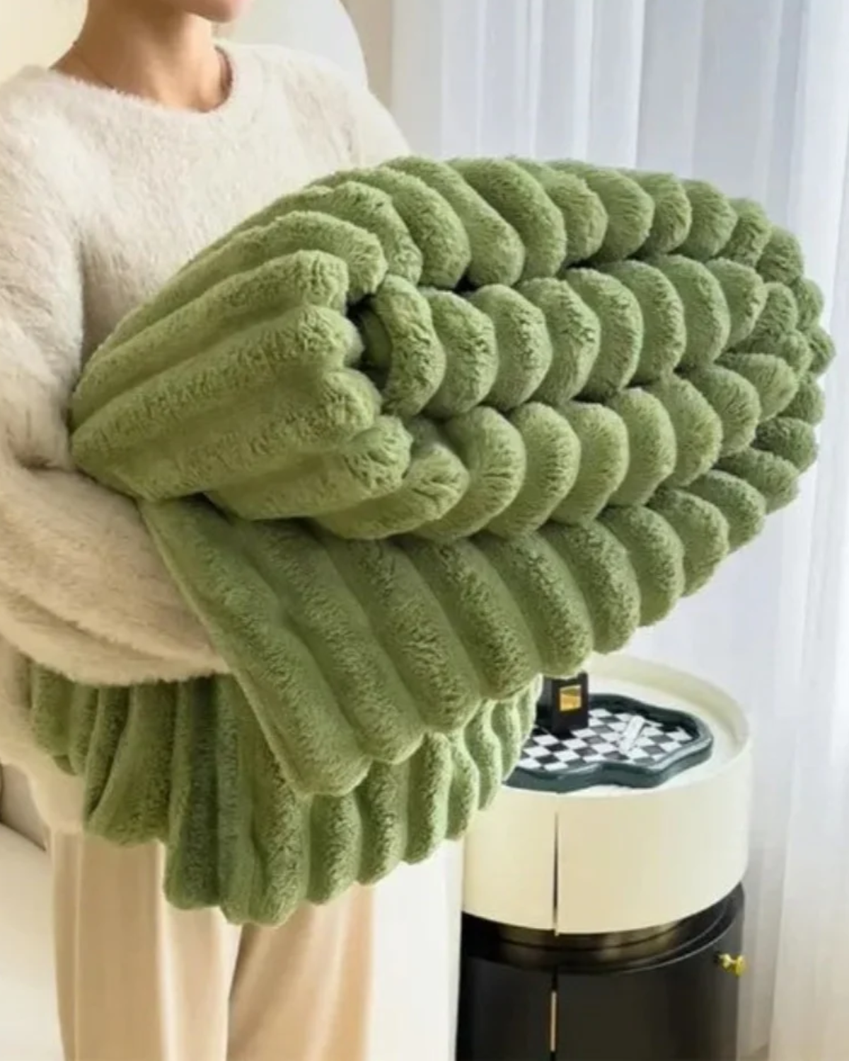Chic Plush Warm Blanket