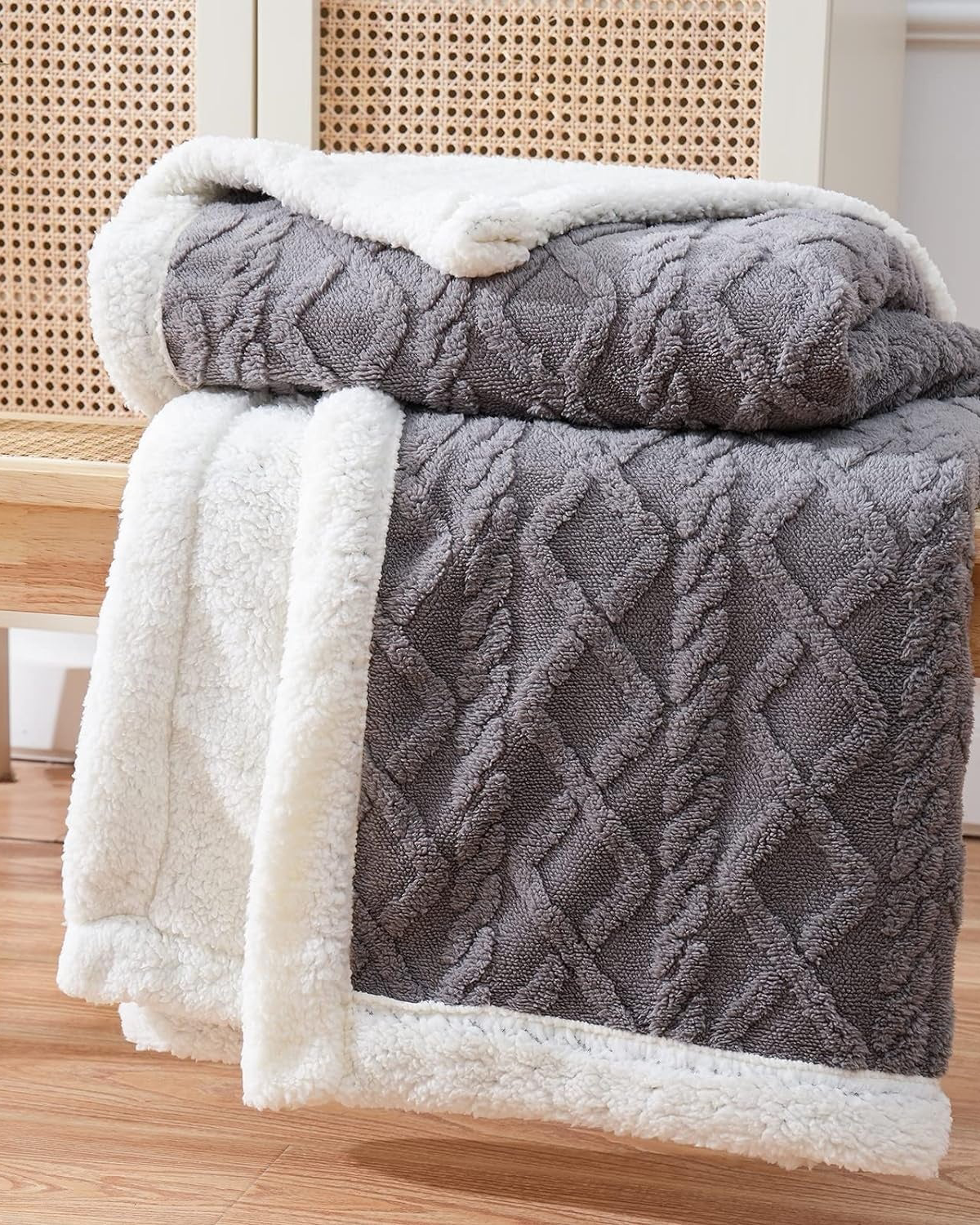 Belle Maison Snuggle Throw